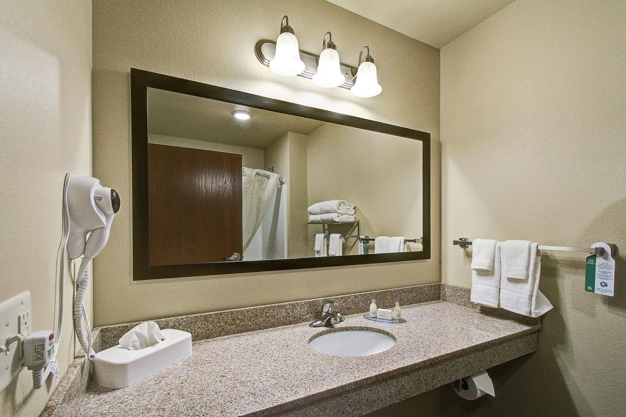 Cobblestone Hotel & Suites Pulaski/Green Bay Kültér fotó