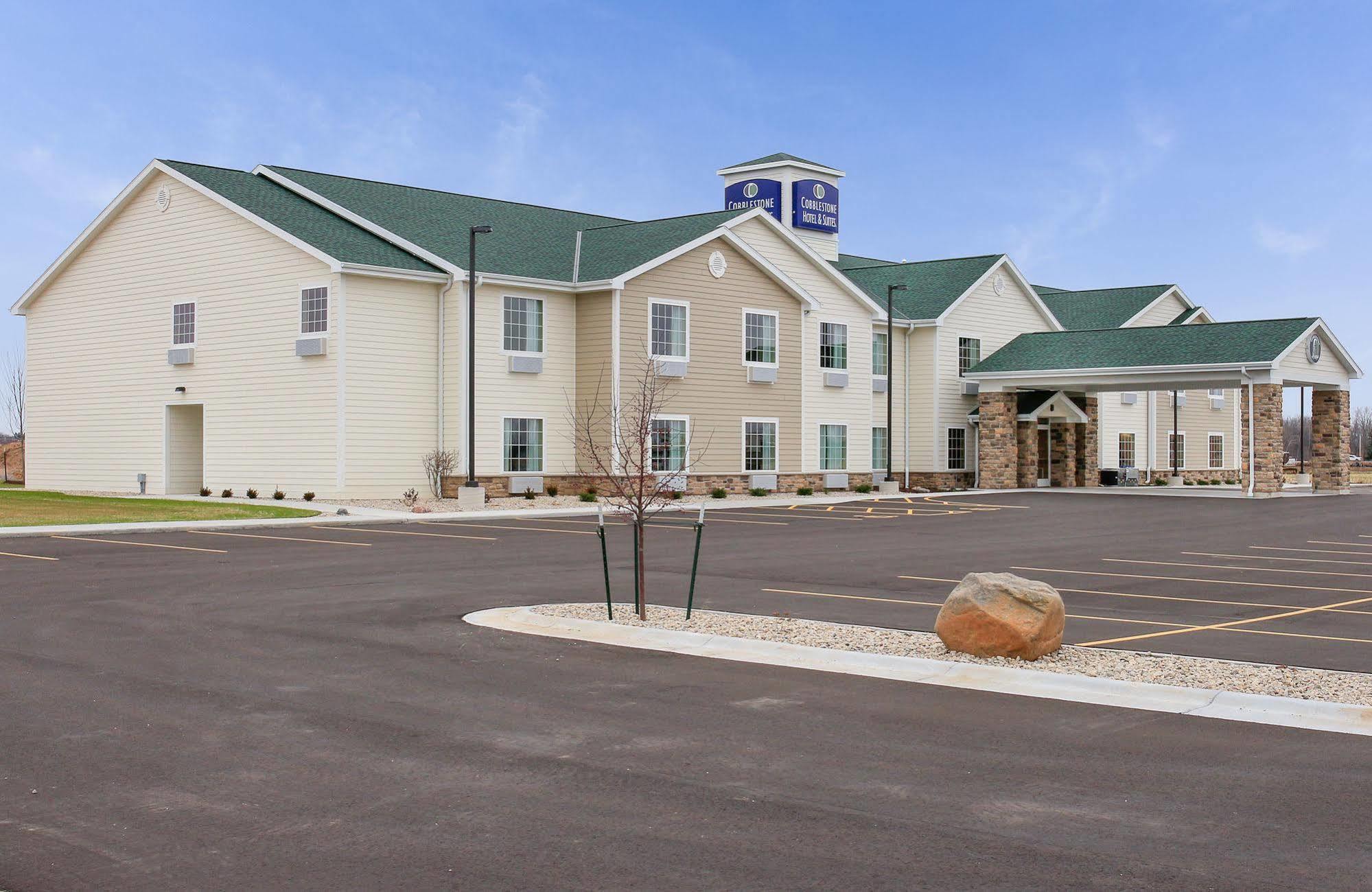 Cobblestone Hotel & Suites Pulaski/Green Bay Kültér fotó